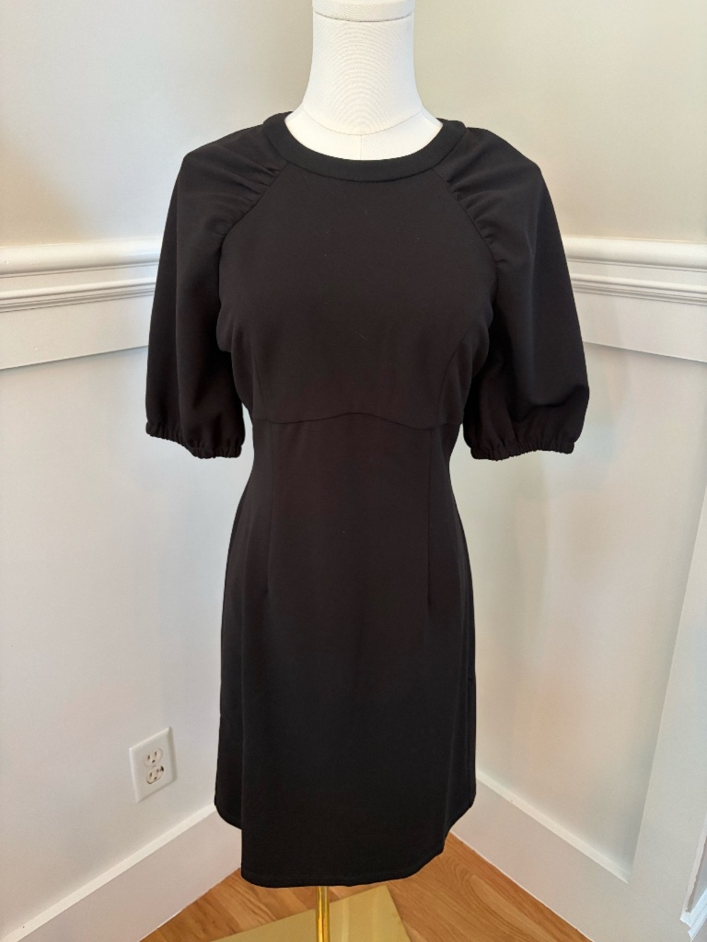 Donna Morgan Black Puff Sleeve Sheath Dress Size 4 Short Sleeve Work Career